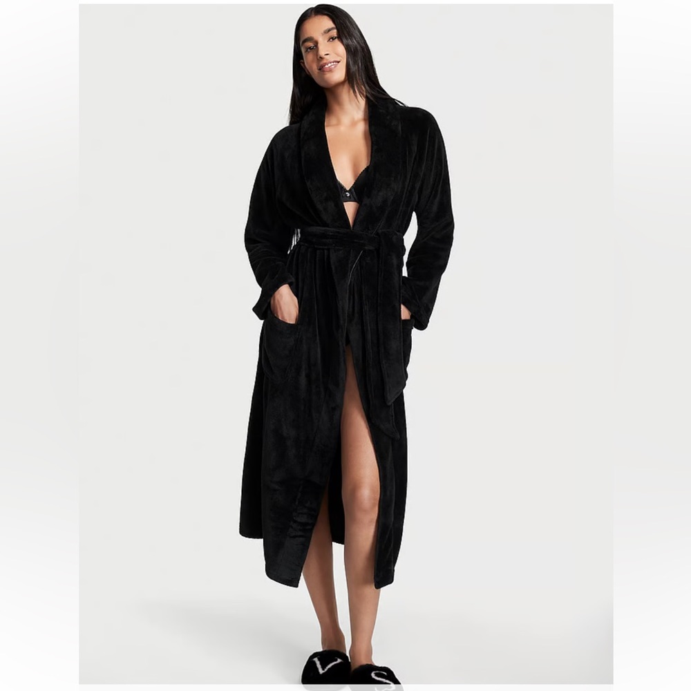 NWT VICTORIA'S SECRET Plush Long Robe M/L